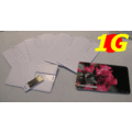 ＜個性創意卡＞ 素雅白名片型 1G 抽取式隨身碟，透過獨家的3D數位噴印技術，可將任何數位圖檔印製成卡片型USB隨身碟。