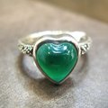 【 la luna 銀飾豐華】 # 45 甜美細緻心形綠玉髓、馬克賽石純銀戒指