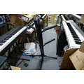 [匯音樂器廣場]高級鋼琴烤漆 雙層琴架 K-722B+ 麥克風架+原廠揹袋