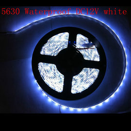 5Cgo【代購七天交貨】 LED燈帶5630防水冷白/暖白300珠5米12V超高亮軟燈條照明裝飾專用 5米