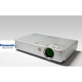 Panasonic PT-LB50U 日本原裝【嚴選中古機】 2000 ANSI XGA 1.8KG 輕巧可攜 ,保固3個月