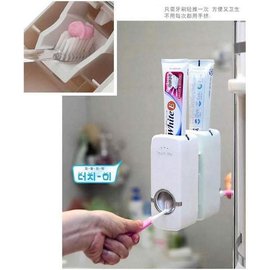 【TwinS伯澄】推進式自動擠牙膏器牙刷架套裝組【顏色隨機發貨】
