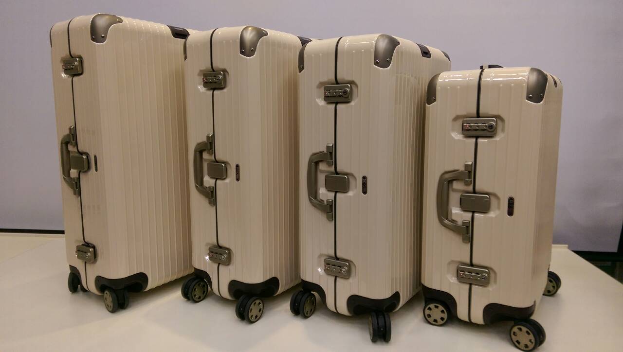 rimowa creme white