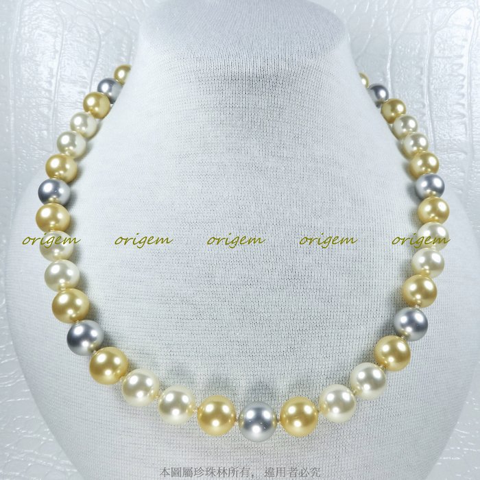 珍珠林~10MM一珠一結珍珠項鍊~南洋深海硨磲貝珍珠:灰、鵝黃色與白色#299+2