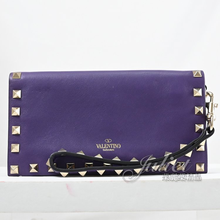【9.99成新】VALENTINO Rockstud 經典鉚釘造型手提扣式長夾.紫#3現金價$9,800