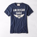 美國百分百【American Eagle】T恤 AE 短袖 上衣 T-shirt 老鷹 深藍 貼布 男 XS號 F254