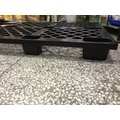 《Kingman 塑材館》黑色塑膠棧板(九支腳) 長120cmX寬100cmX13cm‧質輕耐重.台灣製造. 工廠直營