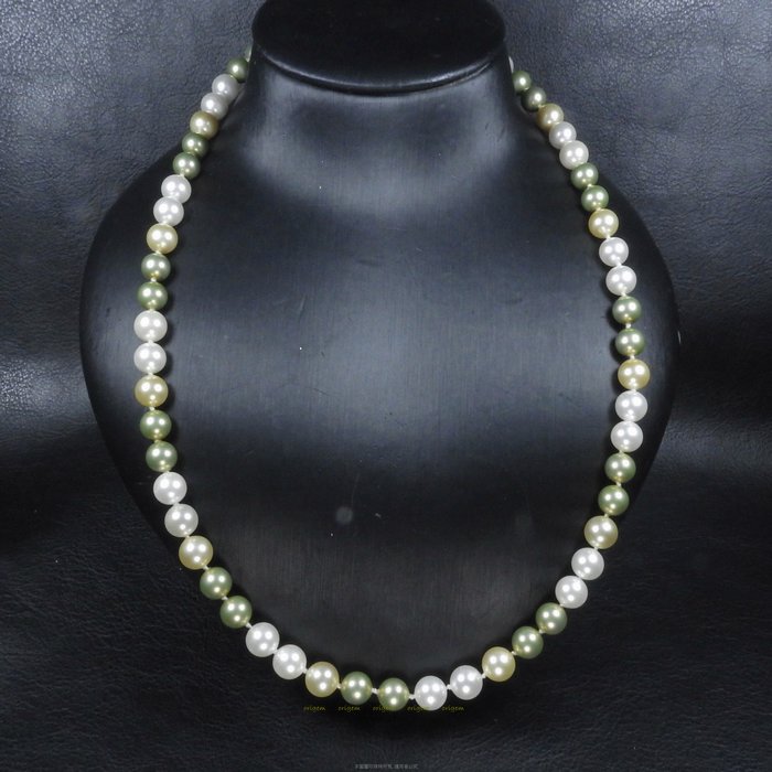 珍珠林~8MM一珠一結珍珠長項鍊~南洋深海硨磲貝珍珠:銅綠、黃金色與白色#155+2