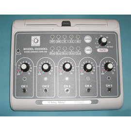 慶名低週波治療器低周波治療器低頻電刺激器 ( 電針機 )(五孔電療器)D12(附專用貼片)