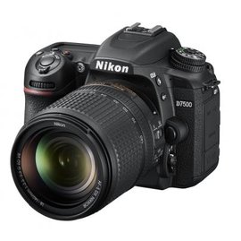 Nikon D7500 18-140mm《平輸繁中》