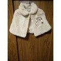 (G018) 韓國品牌 mizzle女童米色絨毛罩衫 9號~牧牧小舖~優質二手衣~