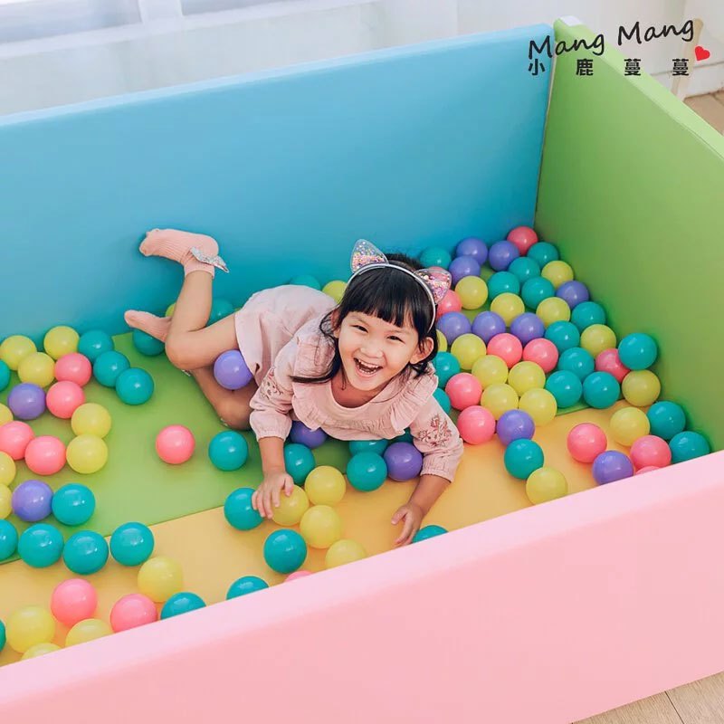 小鹿蔓蔓 兒童組合式抗菌遊戲地墊 (糖果城堡) Mang Mang 兒童遊戲城堡圍欄