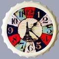 zakka雜貨 Vintage歐式鄉村風 仿舊復古 彩繪拼色 法國巴黎鐵塔 艾菲爾鐵塔英倫掛鐘 時鐘 圓鐘 瓶蓋造型鐘