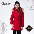 【JORDON 橋登 女 GORE-TEX+I3L大衣《暗紅》】1966/二件式/長版大衣/羽絨衣/保暖羽絨外套