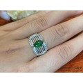 【Maven 行家珠寶】頂級天然A貨陽綠蛋面翡翠+天然圓鑽 設計款白K金戒指