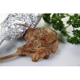 【年菜系列】紐西蘭法式小羔羊肩排(8支)/約658g±5%~頂級的羊肉肉質不需太多調味
