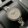 VERSUS VERSACE凡賽斯女錶,編號VV00005,34mm銀圓形精鋼錶殼,白色簡約, 波浪紋錶面,銀色精鋼錶帶款