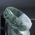 珍珠林~龍飛鳳舞超寬板雕刻美鐲~天然A貨緬甸翡翠翠玉 (內徑53.5mm, 手圍17號半) #188