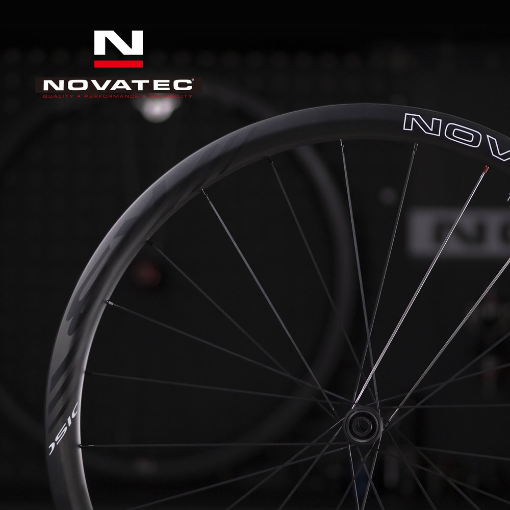 Novatec r3 carbon 35mm hot sale wheelset