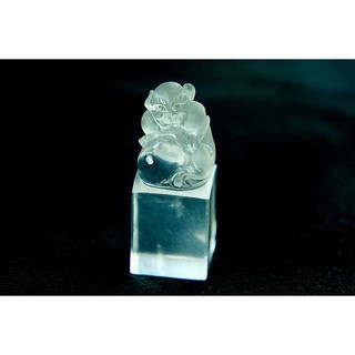 [Disk水晶][祥獅獻瑞]乳白水晶祥獅踩寶珠雕刻方印材(51x21x21mm重41克)AL-09