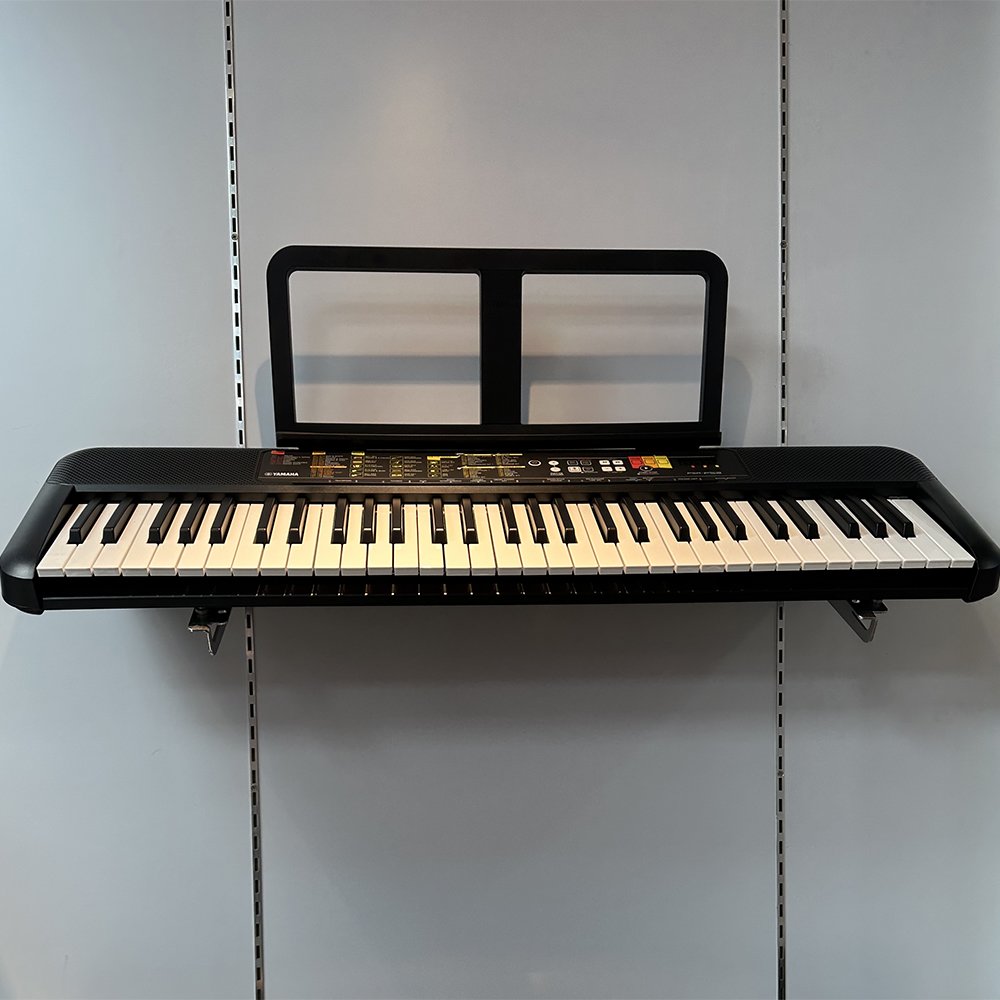 【非凡樂器】YAMAHA山葉 PSR-F52 / 可攜式61鍵電子琴 / 新品福利出售