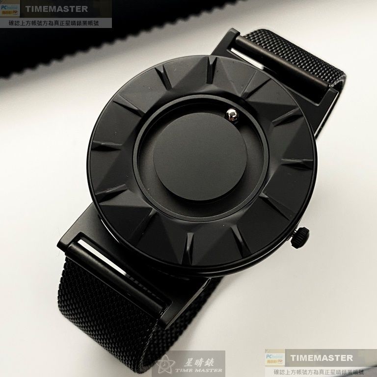 EONE手錶,編號EO00002,40mm黑圓形精鋼, 陶瓷錶殼,黑色運動, 可觸摸面板錶面,深黑色米蘭錶帶款,摸得到的時間