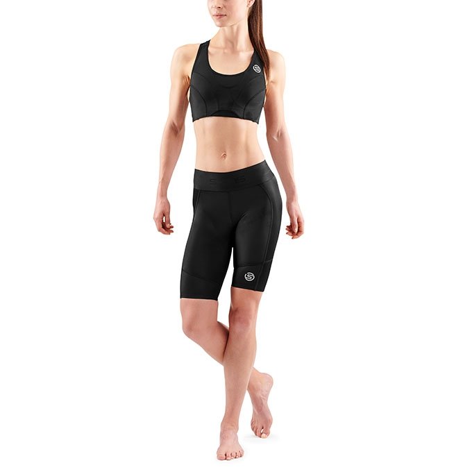 澳洲SKINS-3系列-訓練級 背扣式可調整加襯運動內衣(女)黑ST4073010