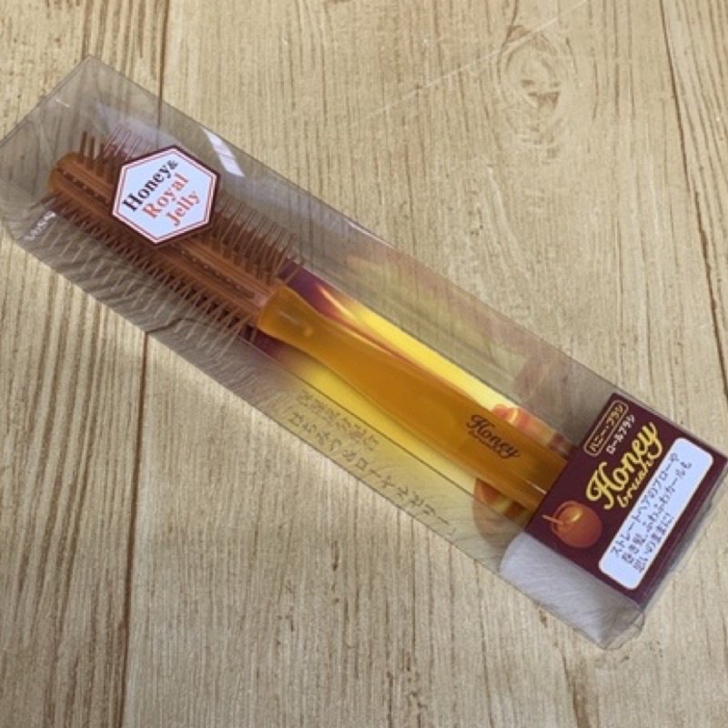 【霏霓莫屬】日本製 VESS HONEY 蜂蜜圓捲梳 H-1001 捲髮梳 蜂蜜美髮梳 空氣瀏海梳