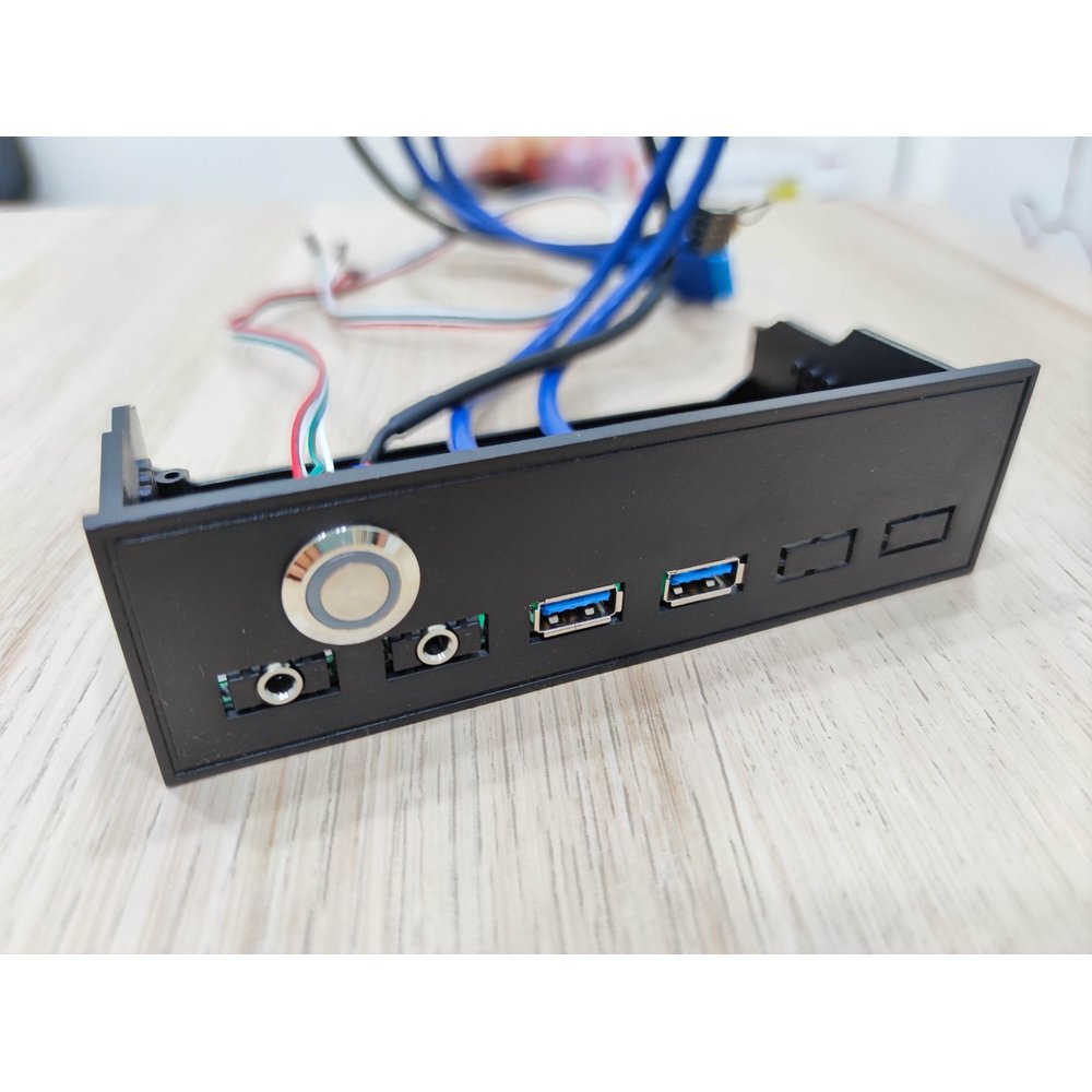 5.25吋空間 USB3.0+HD AUDIO+帶燈開關 前置面板(塑膠殼)