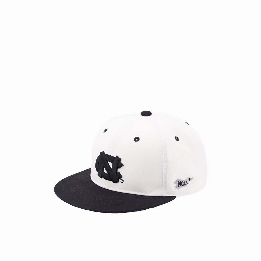 免運 NCAA 棒球帽 北卡大學 平沿帽 可調 白黑7325188800 原價1080