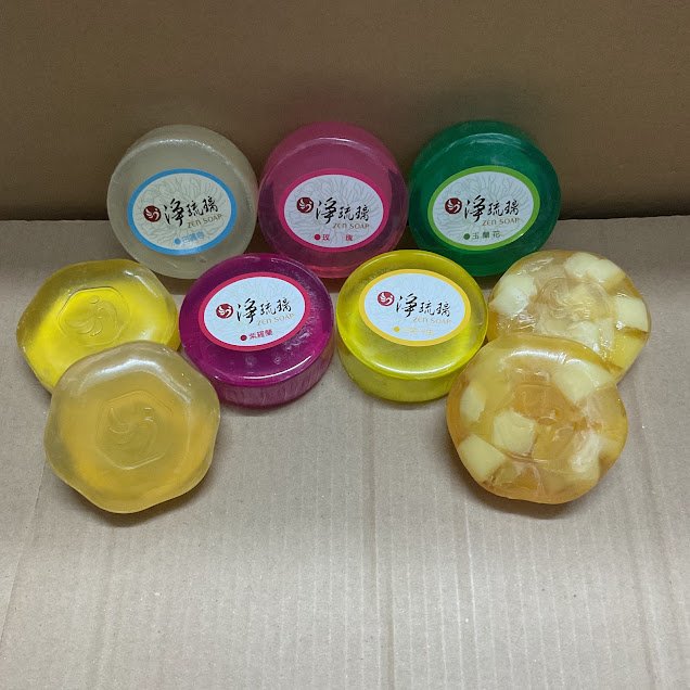 淨琉璃天然手工美容皂100g五入+金棕皂二入+鳳梨酵素皂二入(母親節特價組合)