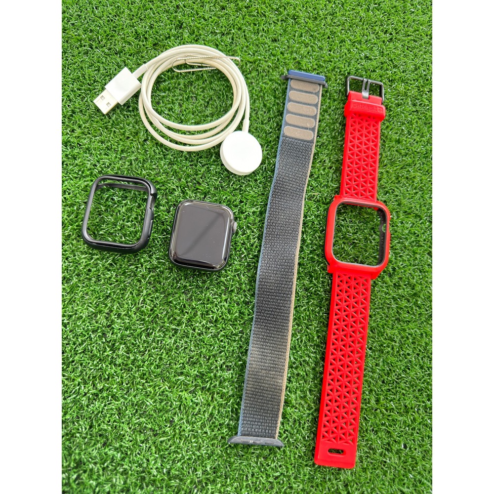 【3C數位通訊】Apple Watch Series 6 S6 鋁金屬 Wi-Fi 44mm GPS 二手商品